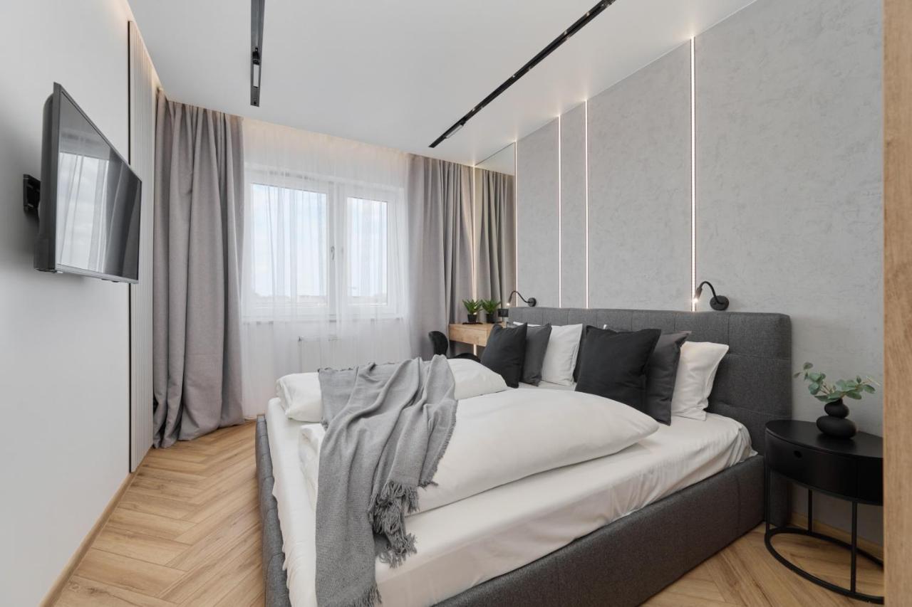 Apartament Exclusive With Balcony & Parking By Renters Prestige *