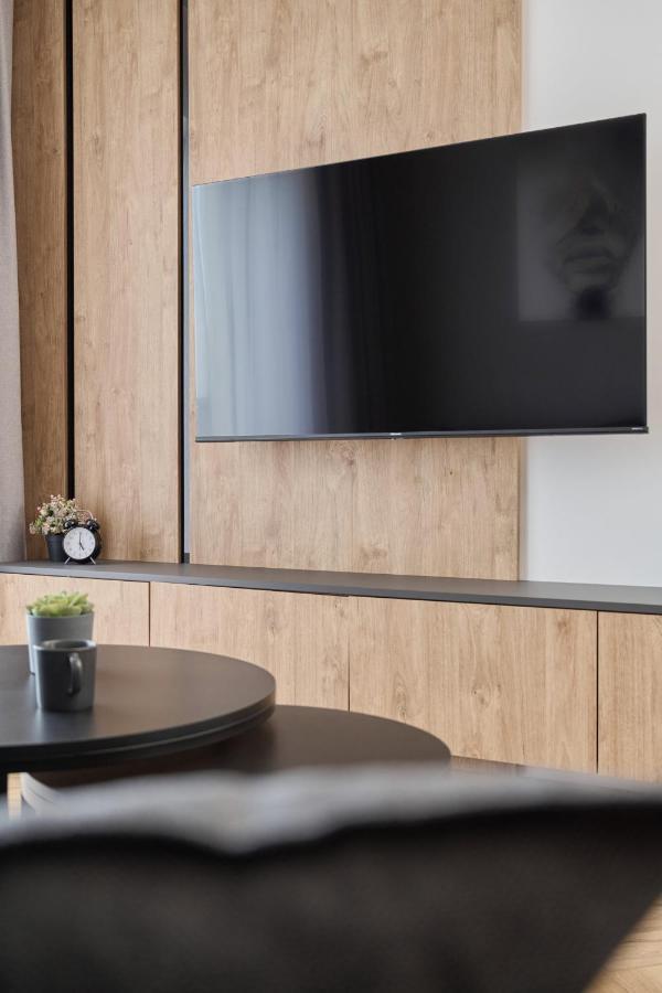 Exclusive With Balcony & Parking By Renters Prestige * Wrocław